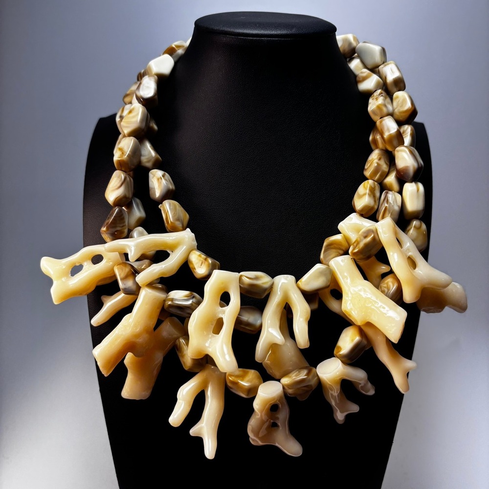 Multi-Strand Faux Acrylic Coral Branch Art Necklace Brown‎ Cream Marbled Acrylic
